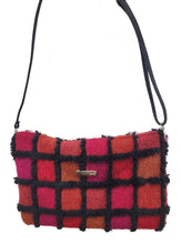 Carica l&#39;immagine nel visualizzatore di Gallery, Marta Yankee Wool - la pochette coloratissima per l&#39;autunno-inverno!
