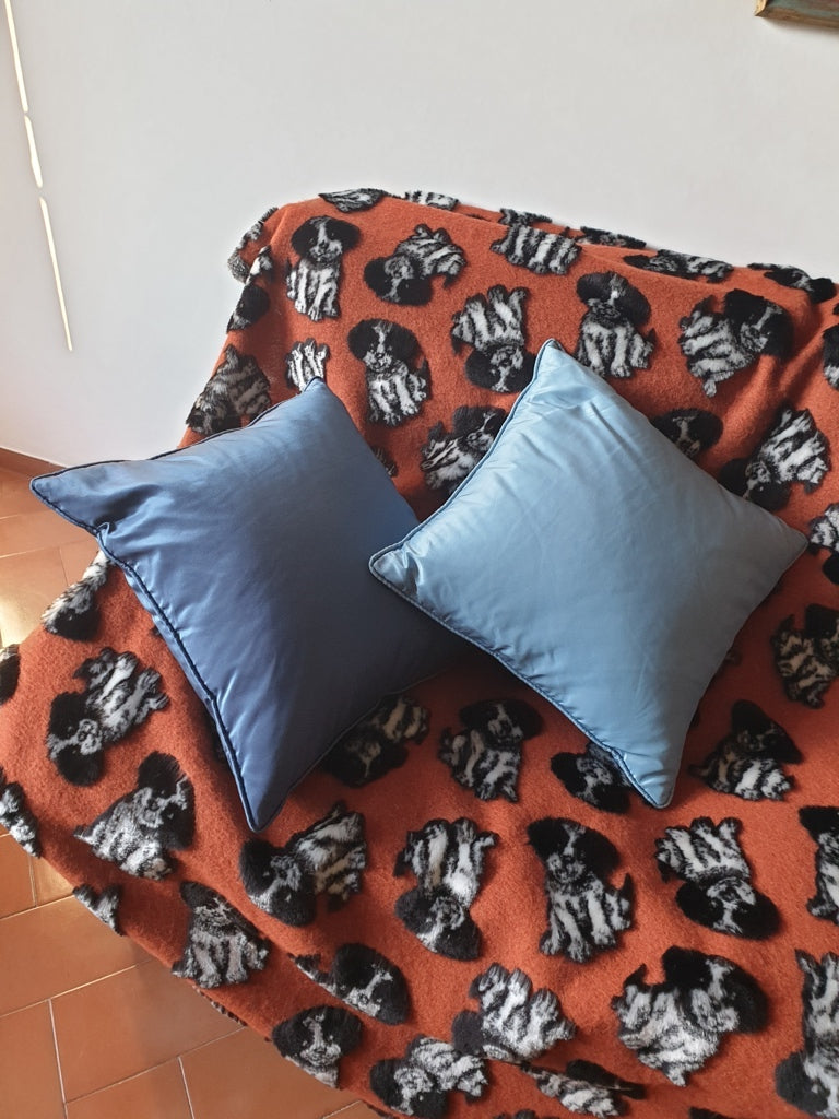 Plaid con cagnolini su fondo arancio - Il morbido plaid con tanti cagnolini in SALDO!